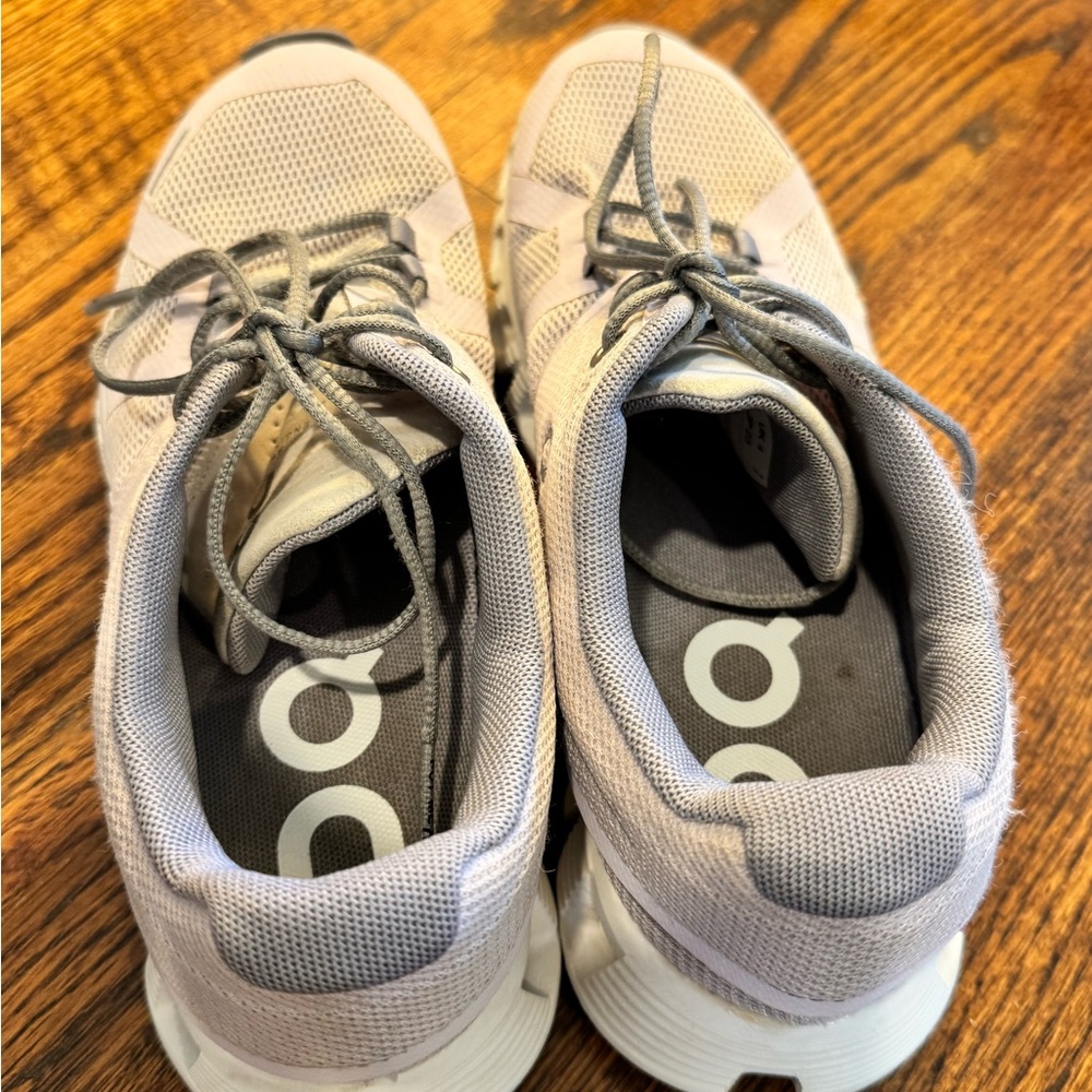On Running Cloud Sneakers in Light lavender - Picture 3 of 4